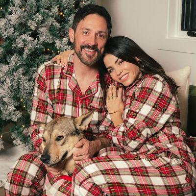 Jenna Dewan and her fiancé Steve Kazee took a picture with their dog and in their PJs.
